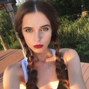 Meet your Posher, Paula